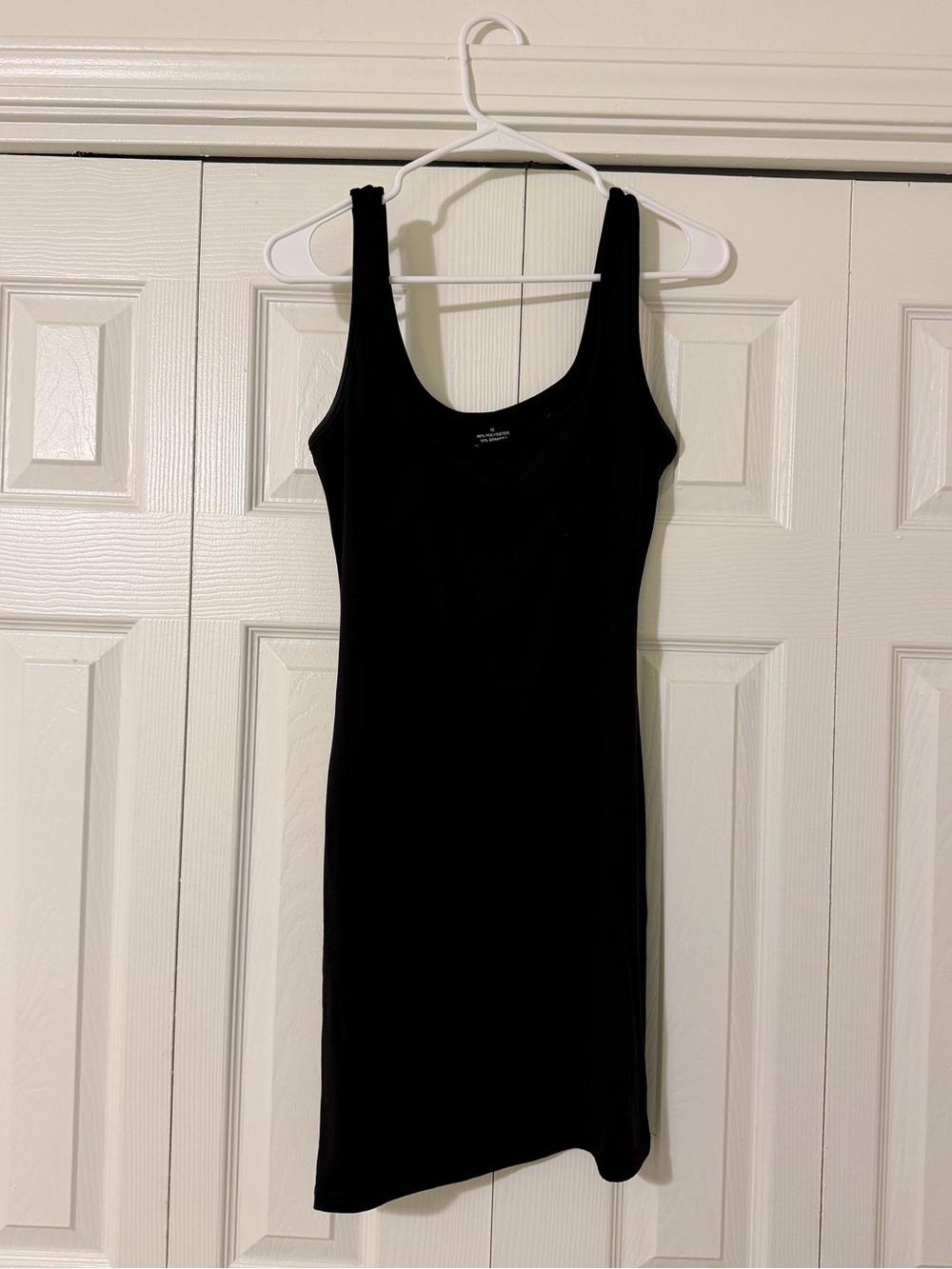 Slim Black Scoop Neck Mini Dress - Sleek Everyday Style